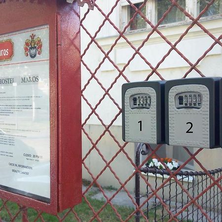Hostel Maros Gyor Ngoại thất bức ảnh