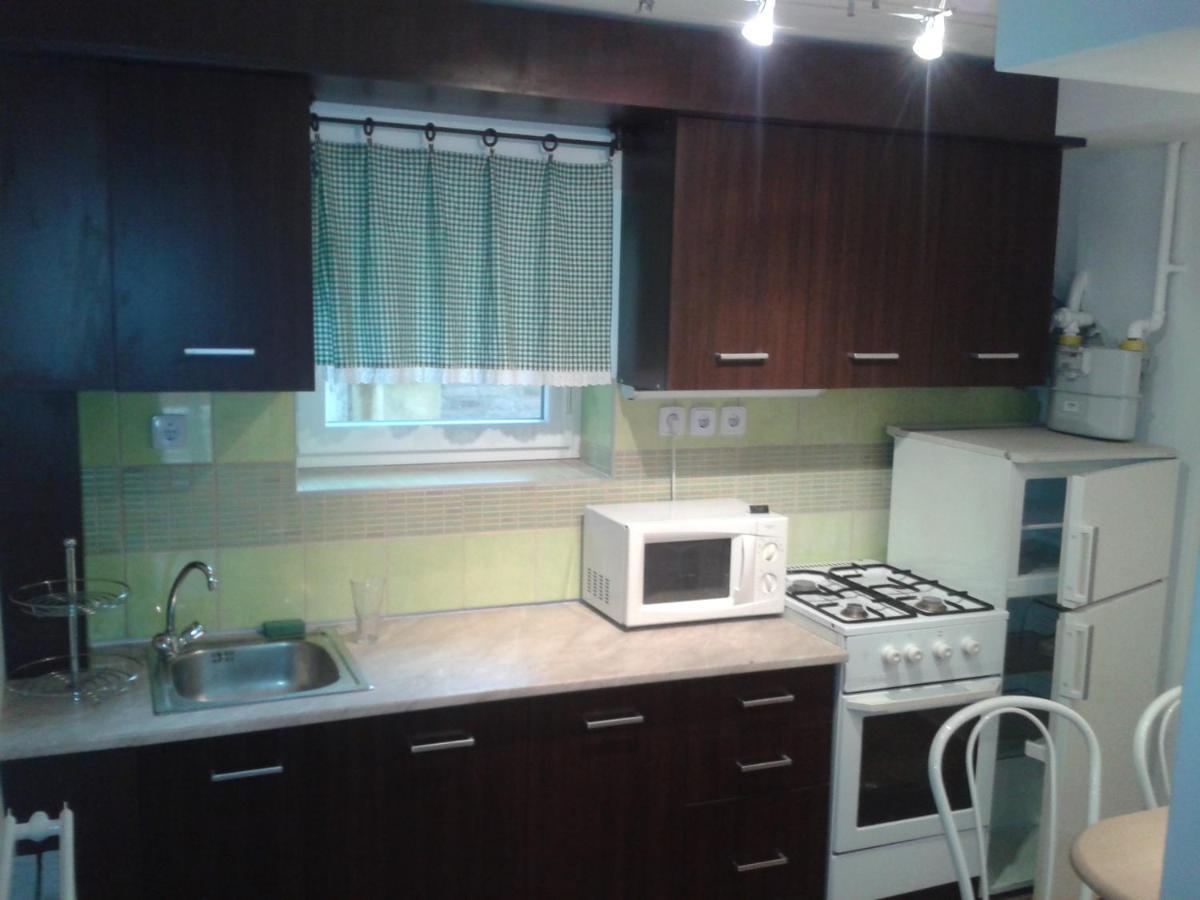 Hostel Maros Gyor Ngoại thất bức ảnh